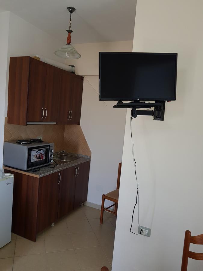 Eglent'S Tourist House Hotel ซารานเดอ ภายนอก รูปภาพ